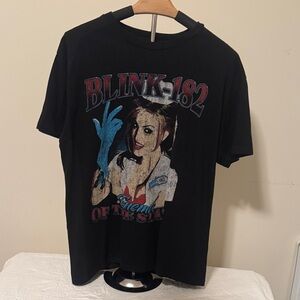 Blink-182 Black Graphic Tee - Short Sleeve